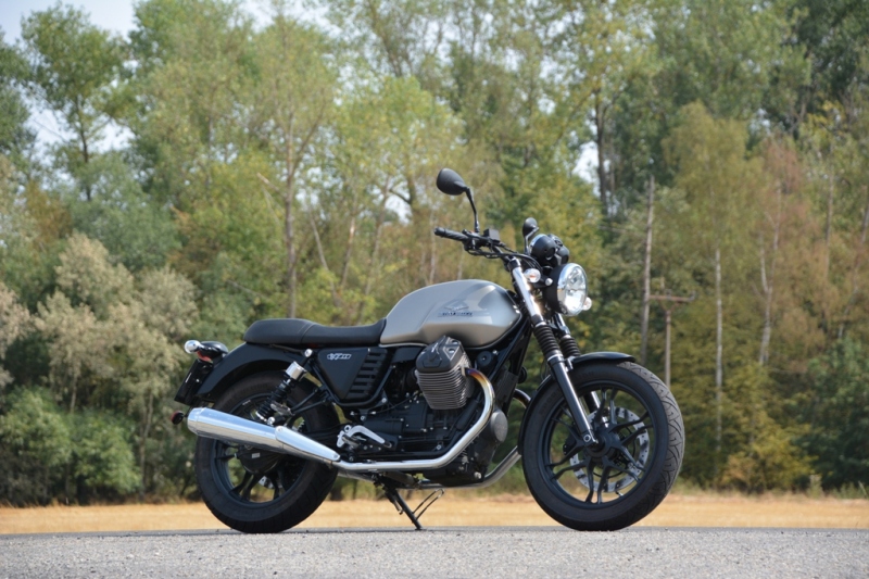 Test Moto Guzzi V7 II Stone ABS: sotva znatelný facelift - 8 - 3 Moto Guzzi V7 II Stone 2015 test28