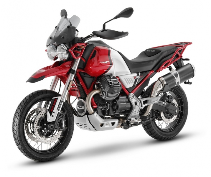 Moto Guzzi V85 TT a V85 TT Travel 2021: vyladěný motor - 5 - 1 Moto Guzzi V85 TT 2021 rosso uluru (1)