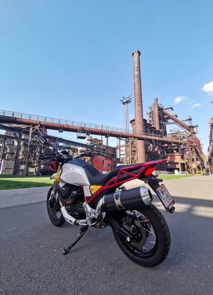 Test Moto Guzzi V85 TT: klasika plná emocí - 5 - 1 Moto Guzzi V85 TT test (6)