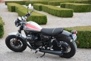 3 Moto Guzzi V9 2016 test34