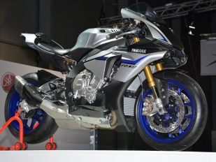 Yamaha YZF R1: Motocykl roku 2015
