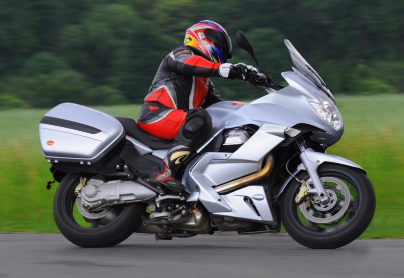 Test Moto Guzzi Norge GT 8V: správný cesťák  - 2 - Norge1104