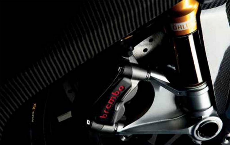 Norton V4 RR a V4 SS: oslnivý lesk - 4 - 1 Norton V4 RR2