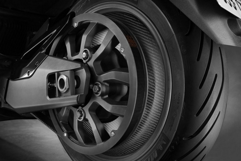Peugeot E-Metropolis: koncept elektrické tříkolky - 6 - 1 Peugeot E-Metropolis koncept (6)