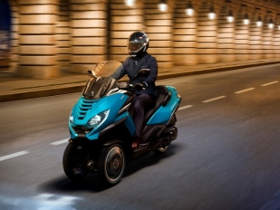 Peugeot Metropolis 2020: sportovní tříkolka