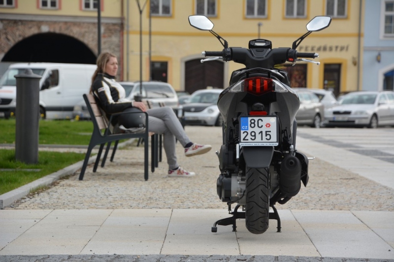 Test Peugeot Speedfight 4: hravé lvíče - 19 - 1 Peugeot Speedfight 4 125i test (28)