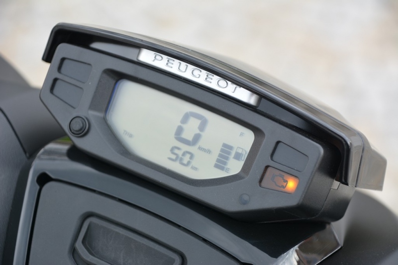 Test Peugeot Speedfight 4: hravé lvíče - 6 - 1 Peugeot Speedfight 4 125i test (36)