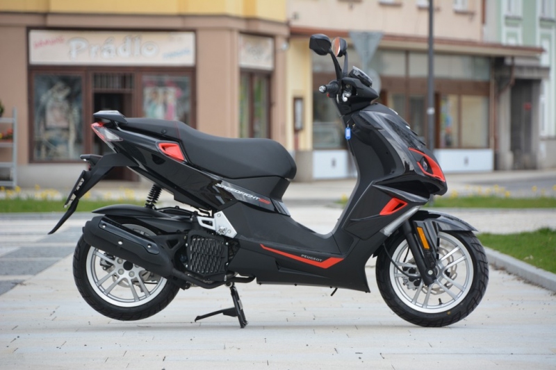 Test Peugeot Speedfight 4: hravé lvíče - 1 - 1 Peugeot Speedfight 4 125i test (1)