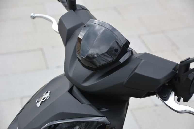 Test Peugeot Speedfight 4: hravé lvíče - 45 - 1 Peugeot Speedfight 4 125i test (38)