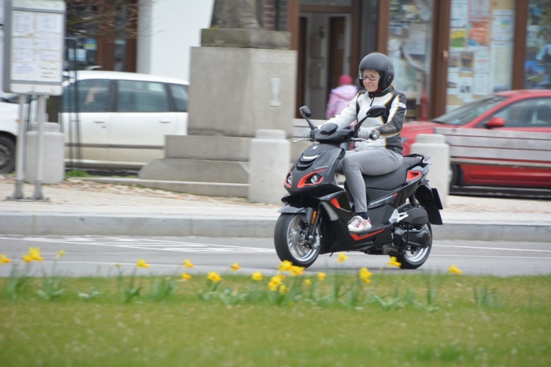 Test Peugeot Speedfight 4: hravé lvíče - 14 - 1 Peugeot Speedfight 4 125i test (48)