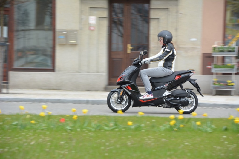 Test Peugeot Speedfight 4: hravé lvíče - 15 - 1 Peugeot Speedfight 4 125i test (46)