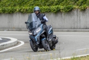 1 Piaggio MP3 2022 (12)