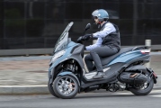 1 Piaggio MP3 2022 (13)