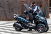 1 Piaggio MP3 2022 (4)