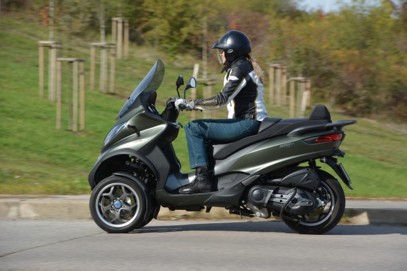 Test Piaggio MP3 500ie LT Sport ABS/ASR: stabilita nade vše - 18 - 1 Piaggio MP3 500ie LT Sport test (29)