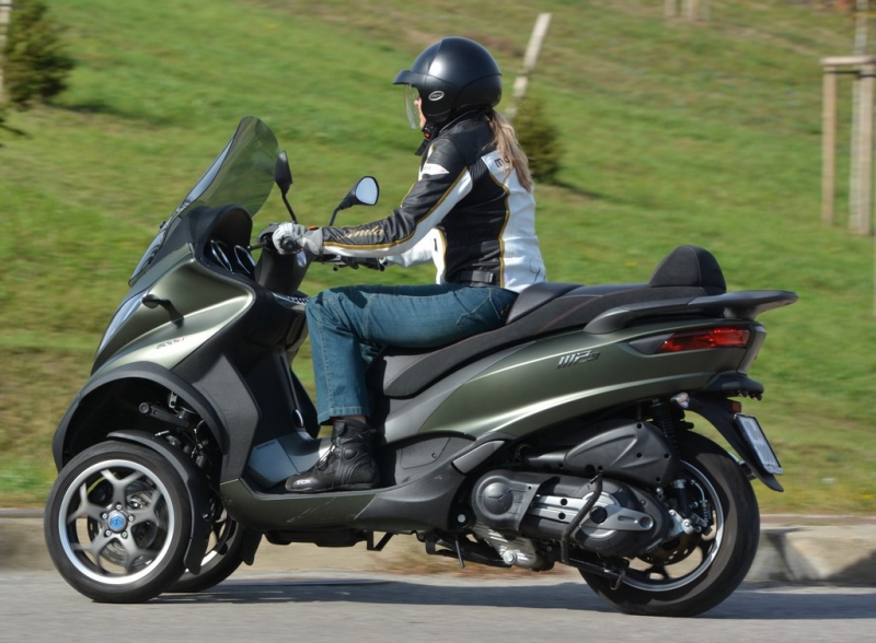 Test Piaggio MP3 500ie LT Sport ABS/ASR: stabilita nade vše - 19 - 1 Piaggio MP3 500ie LT Sport test (33)