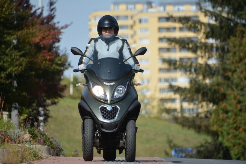 Test Piaggio MP3 500ie LT Sport ABS/ASR: stabilita nade vše - 20 - 1 Piaggio MP3 500ie LT Sport test (10)