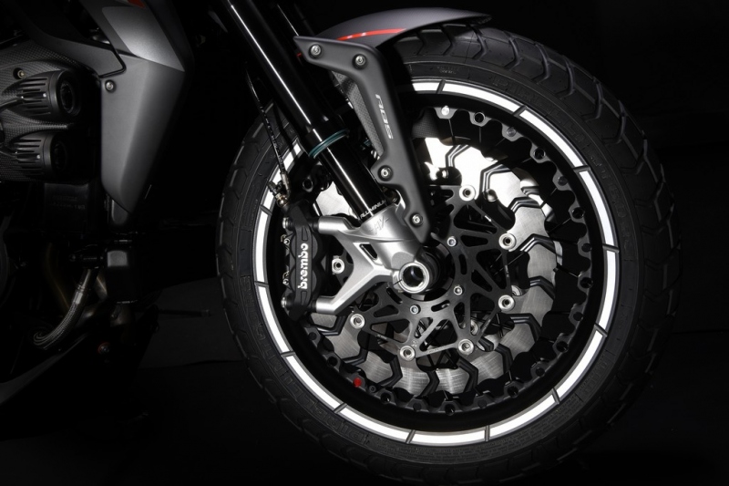 MV Agusta RVS#1: exkluzivní model z jiné dimenze - 25 - 1 RVS1 MV Agusta26