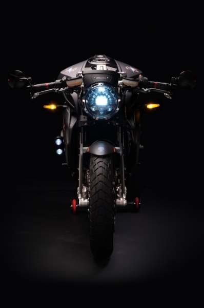 MV Agusta RVS#1: exkluzivní model z jiné dimenze - 6 - 1 RVS1 MV Agusta38