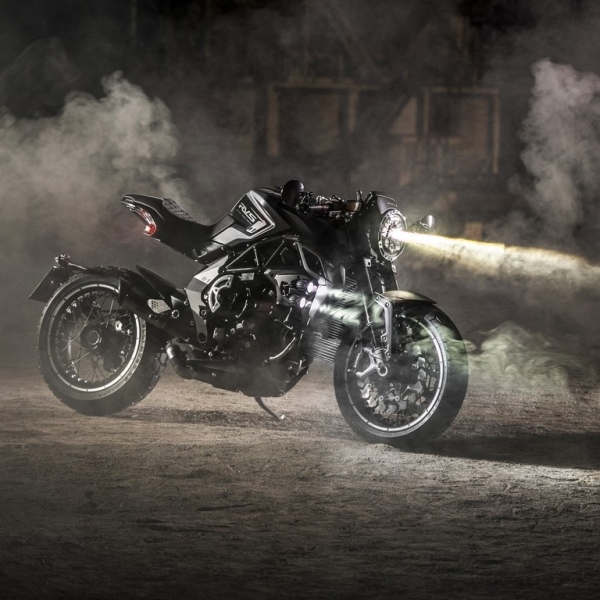 MV Agusta RVS#1: exkluzivní model z jiné dimenze - 7 - 1 RVS1 MV Agusta1