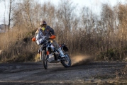 1 Rade Garage KTM 790 Adventure R predni stit (7)