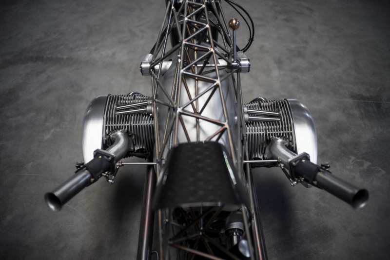 Revival Birdcage od Revival Cycles s novým motorem BMW - 7 - 1 Revival Cycles Birdcage  (5)