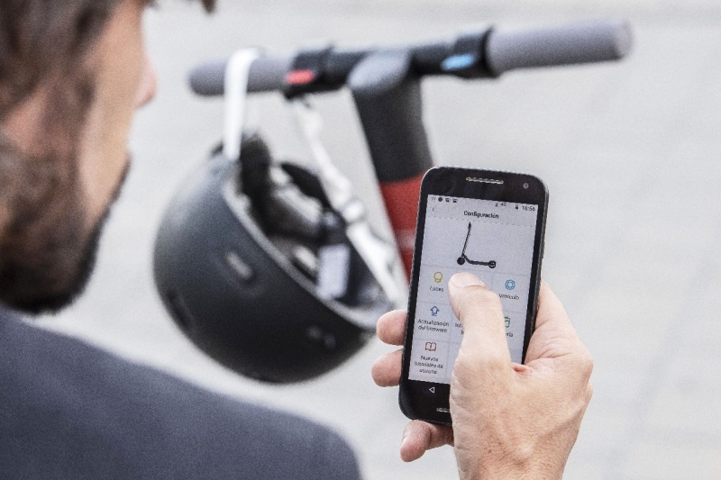 Seat eXS powered by Segway: elektrická koloběžka - 4 - 1 SEAT eXS KickScooter Segway (5)