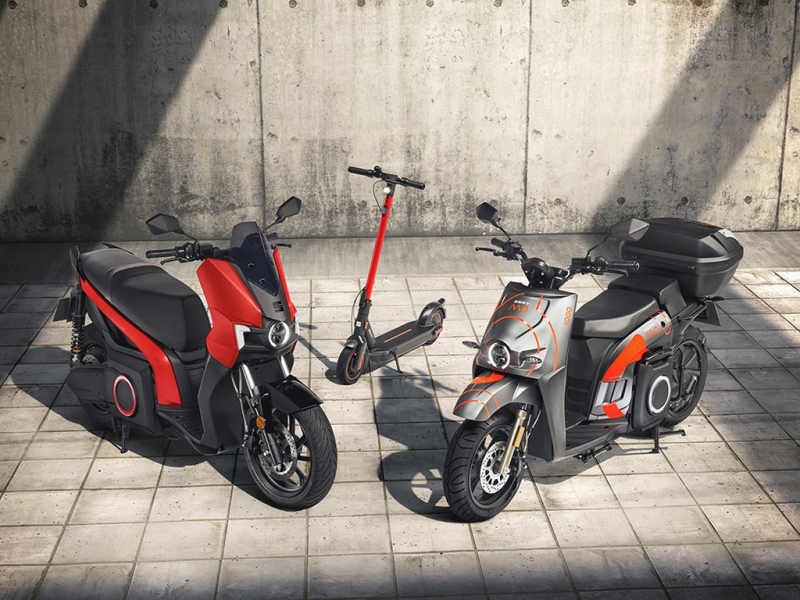 Seat MÓ: koloběžka eKickScooter 65 a eScooter 125 - 1 - 1 Seat MO eScooter 125 (4)