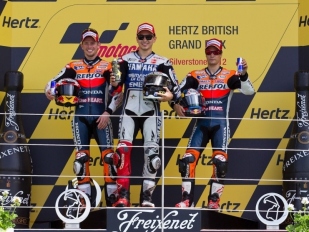 MotoGP Silverstone: Lorenzo opět vítězí!