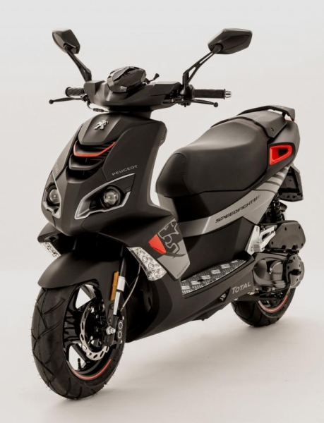 Peugeot Speedfight 4: Pure a Total Sport - 1 - Speedfighter 4 Peugeot