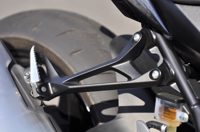 Test Suzuki GSR 750: holka pro všechno - 12 - SuzukiGSR19