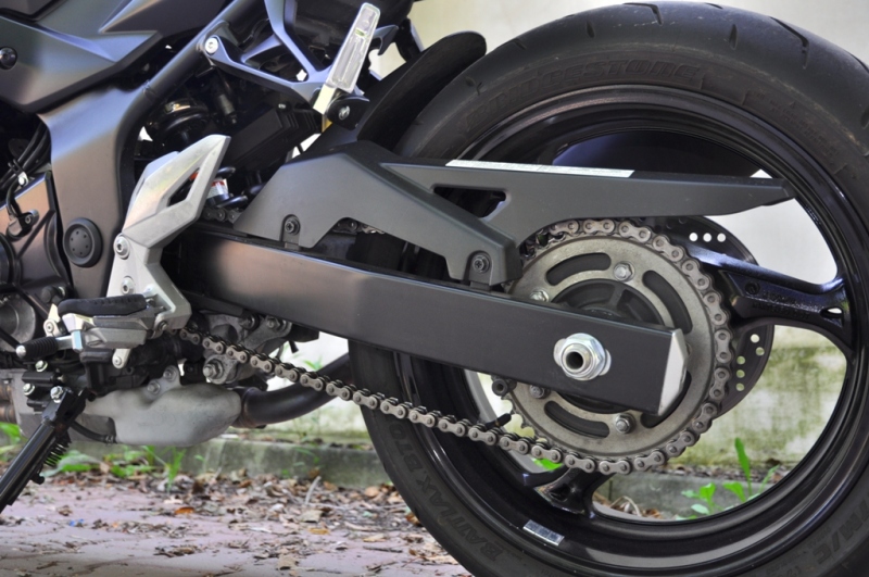Test Suzuki GSR 750: holka pro všechno - 16 - SuzukiGSR24