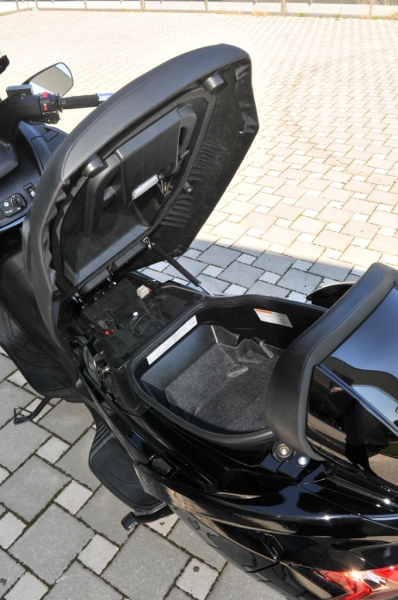 Test Suzuki Burgman 650 Executive - 24 - Burgman 650 Suzuki Burgman 650 Executive18