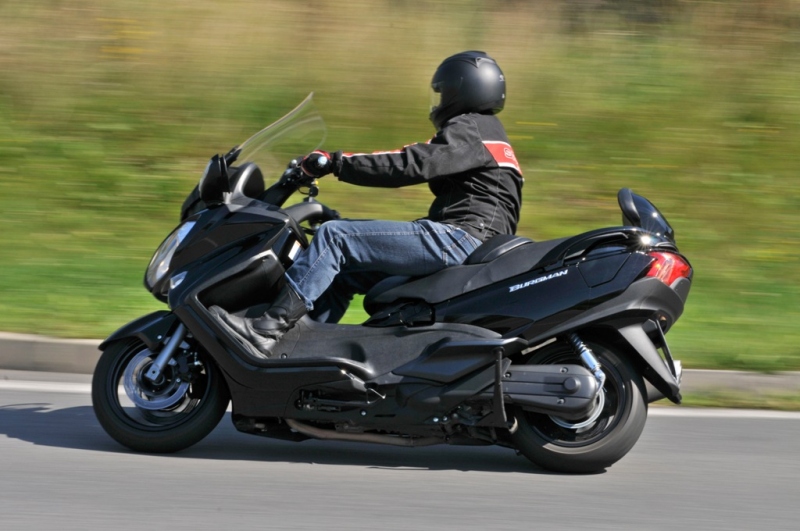 Test Suzuki Burgman 650 Executive - 4 - Burgman 650 Suzuki Burgman 650 Executive25