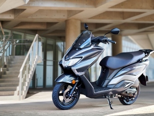 Suzuki Burgman Street 125EX: sportovní vzhled