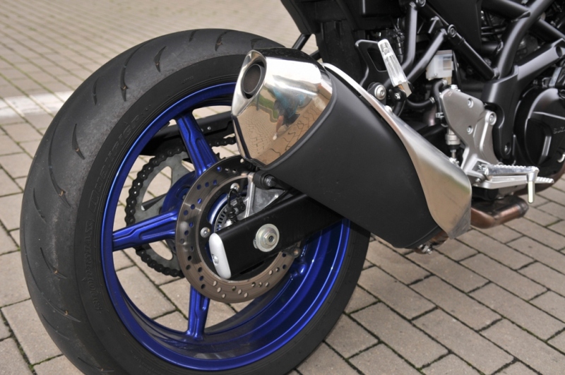 Test Suzuki SV 650 ABS 2016: Sporty V-Twin - 14 - 1 Suzuki SV650 2016 test09