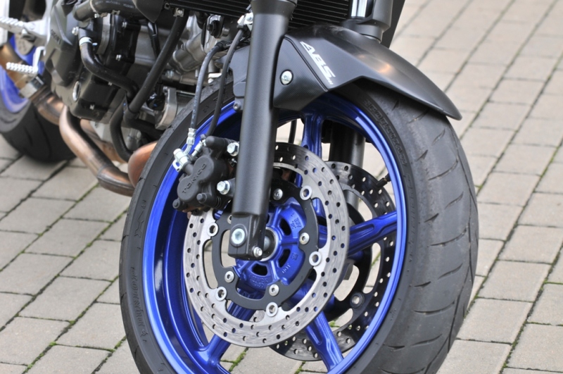 Test Suzuki SV 650 ABS 2016: Sporty V-Twin - 29 - 2 Suzuki SV650 2016 test23