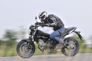 2 Suzuki SV650 2016 test30