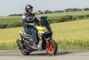 2 Test Aprilia SR GT 200 (15)