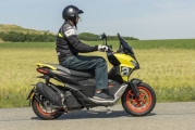 2 Test Aprilia SR GT 200 (16)