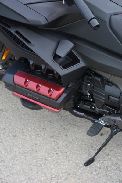 Test Honda Gold Wing GL1800 DCT bagger: přistřižená křídla - 26 - 1 Test Honda Gold Wing GL1800 DCT Bagger (12)