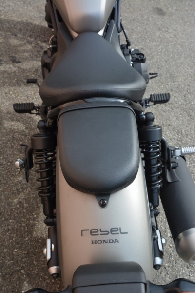 Test Honda CMX500 Rebel: malý cruiser - 16 - 1 Test Honda Rebel (12)