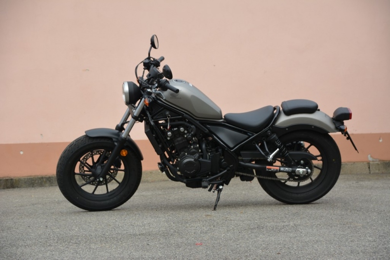 Test Honda CMX500 Rebel: malý cruiser - 13 - 1 Test Honda Rebel (27)