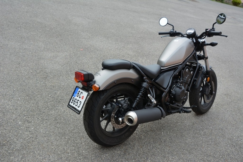 Test Honda CMX500 Rebel: malý cruiser - 15 - 1 Test Honda Rebel (11)