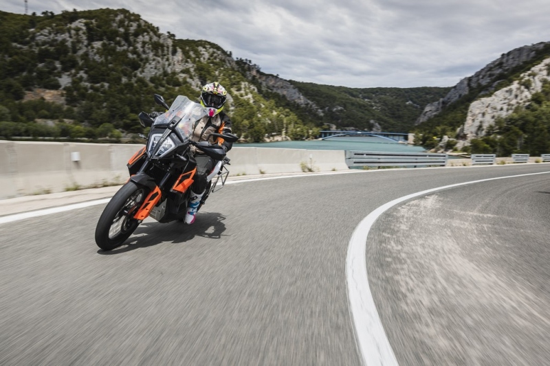 Test KTM 790 Adventure a Adventure R: vzhůru za dobrodružstvím - 43 - 1 Test KTM 790 Adventure R 2019 Motoforum (3)