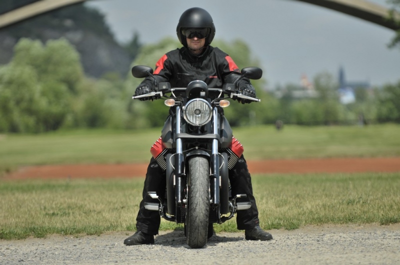 Test Moto Guzzi California Audace Carbon: italská stylovka - 17 - 1 Test Moto Guzzi Audace Carbon (9)