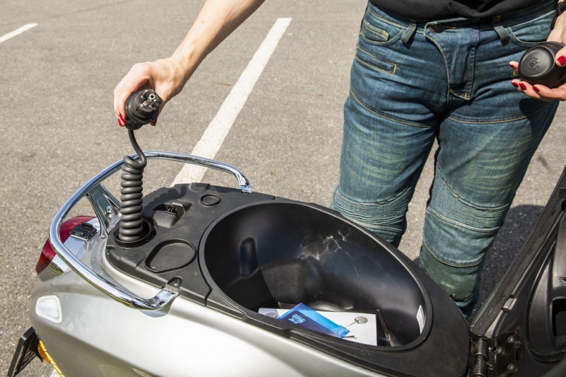 Test Vespa Elettrica: elektrická stylovka - 8 - 1 Test Vespa Elettrica (23)