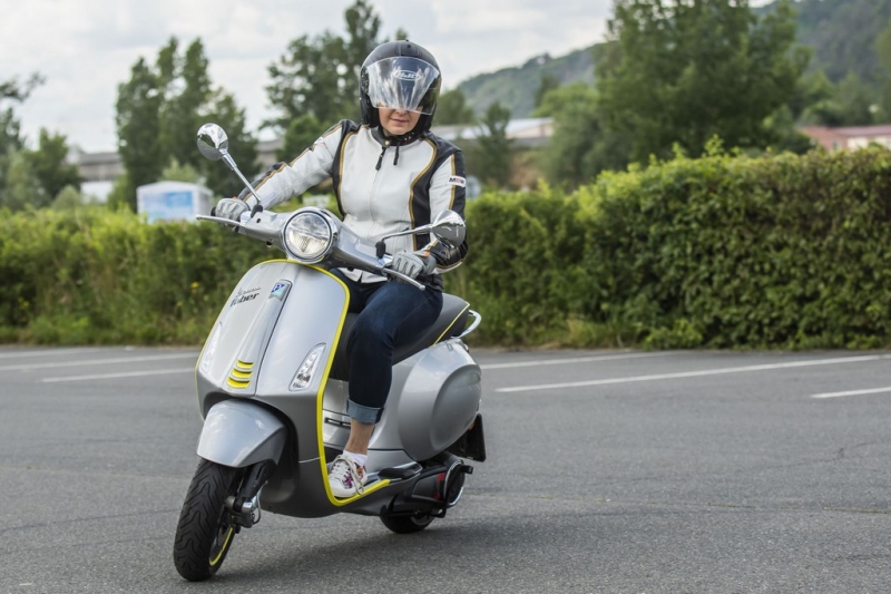 Test Vespa Elettrica: elektrická stylovka - 11 - 1 Test Vespa Elettrica (25)