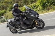 1 Test Yamaha Tmax 560 Tech Max (3)