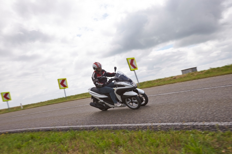 Test Yamaha Tricity: dostupná tříkolka pro všechny - 8 - 1 Test Yamaha Tricity09